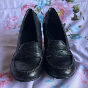 Bass Classic Black Women's Loafers